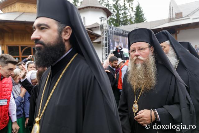 Sfânta Liturghie cu ocazia proclamării locale a canonizării Sfinților Cuvioși Paisie și Cleopa