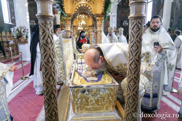 Sfânta Liturghie cu ocazia proclamării locale a canonizării Sfinților Cuvioși Paisie și Cleopa