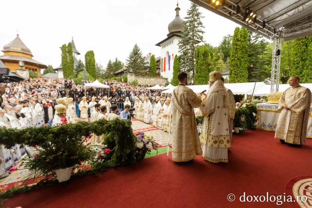 Sfânta Liturghie cu ocazia proclamării locale a canonizării Sfinților Cuvioși Paisie și Cleopa