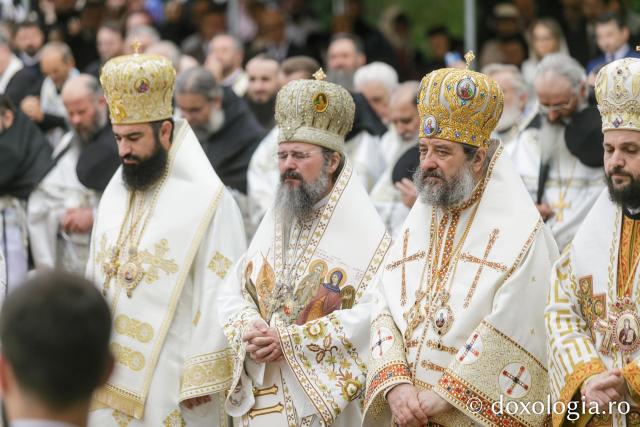 Sfânta Liturghie cu ocazia proclamării locale a canonizării Sfinților Cuvioși Paisie și Cleopa