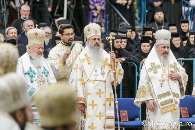 Sfânta Liturghie cu ocazia proclamării locale a canonizării Sfinților Cuvioși Paisie și Cleopa