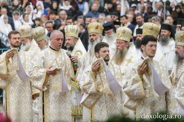 Sfânta Liturghie cu ocazia proclamării locale a canonizării Sfinților Cuvioși Paisie și Cleopa