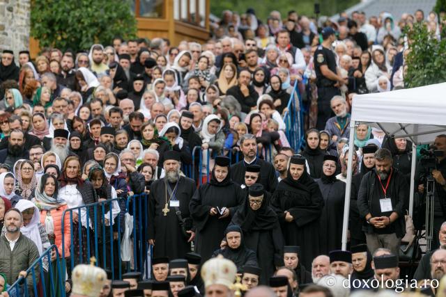 Sfânta Liturghie cu ocazia proclamării locale a canonizării Sfinților Cuvioși Paisie și Cleopa