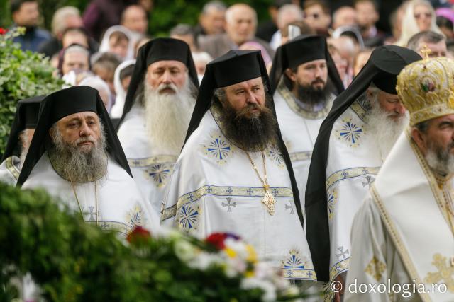 Sfânta Liturghie cu ocazia proclamării locale a canonizării Sfinților Cuvioși Paisie și Cleopa
