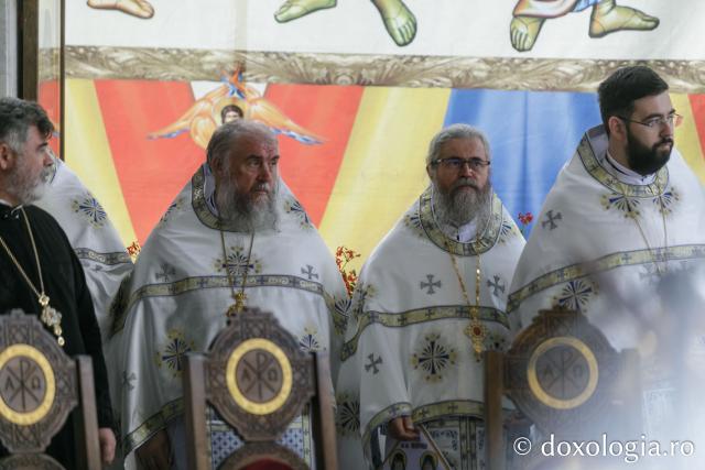 Sfânta Liturghie cu ocazia proclamării locale a canonizării Sfinților Cuvioși Paisie și Cleopa