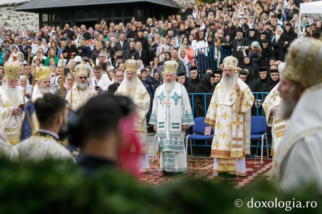 Sfânta Liturghie cu ocazia proclamării locale a canonizării Sfinților Cuvioși Paisie și Cleopa
