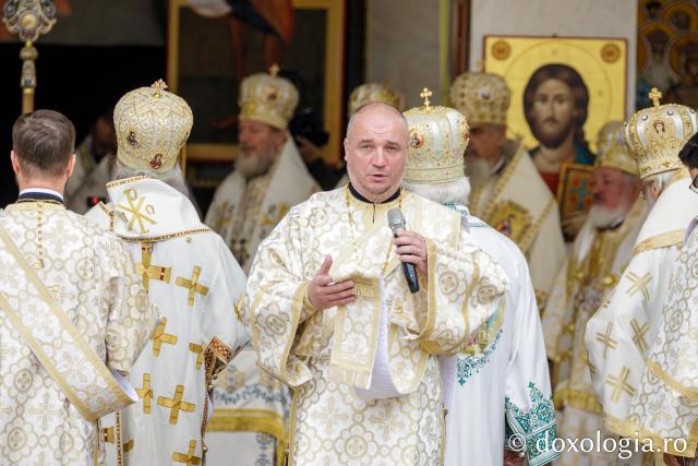 Sfânta Liturghie cu ocazia proclamării locale a canonizării Sfinților Cuvioși Paisie și Cleopa