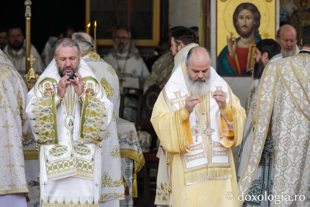 Sfânta Liturghie cu ocazia proclamării locale a canonizării Sfinților Cuvioși Paisie și Cleopa