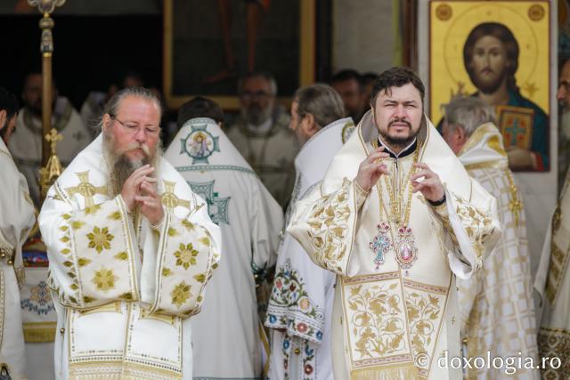 Sfânta Liturghie cu ocazia proclamării locale a canonizării Sfinților Cuvioși Paisie și Cleopa