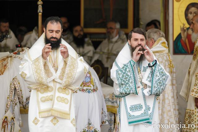 Sfânta Liturghie cu ocazia proclamării locale a canonizării Sfinților Cuvioși Paisie și Cleopa