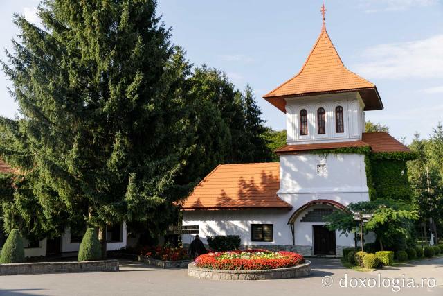 Mănăstirea Brâncoveanu – Sâmbăta de Sus