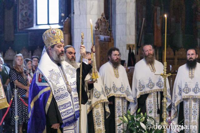 Priveghere la praznicul Schimbării la Față, la Mănăstirea Sihăstria