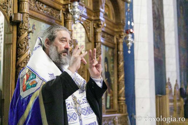 Priveghere la praznicul Schimbării la Față, la Mănăstirea Sihăstria