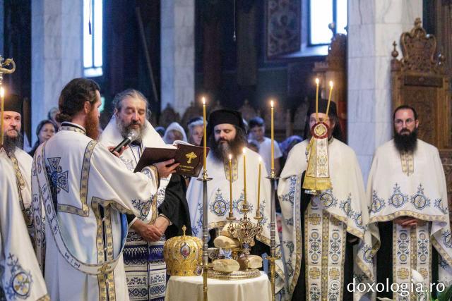 Priveghere la praznicul Schimbării la Față, la Mănăstirea Sihăstria