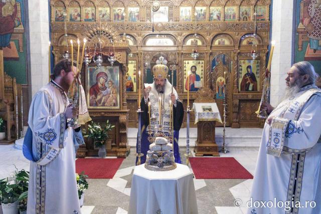 Priveghere la praznicul Schimbării la Față, la Mănăstirea Sihăstria