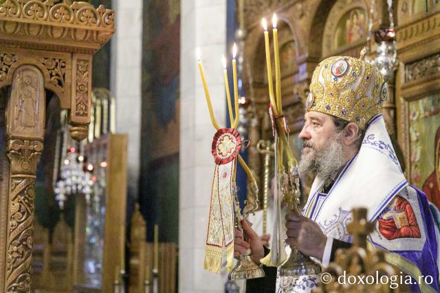Priveghere la praznicul Schimbării la Față, la Mănăstirea Sihăstria