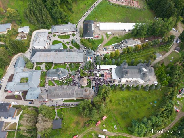 În zbor peste Sihăstria Sfinților Cleopa și Paisie – 7 august 2025