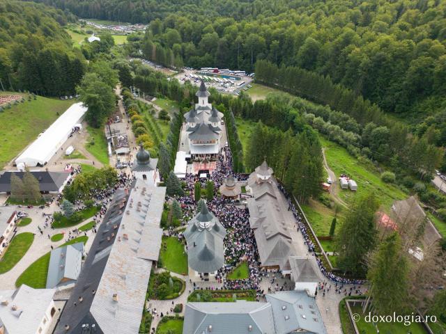 În zbor peste Sihăstria Sfinților Cleopa și Paisie – 7 august 2025