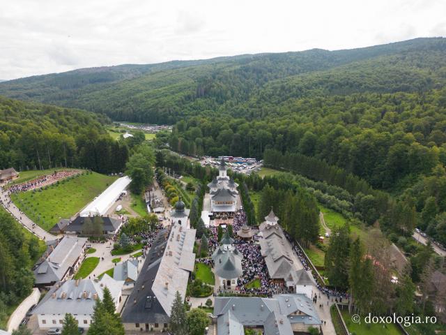 În zbor peste Sihăstria Sfinților Cleopa și Paisie – 7 august 2025