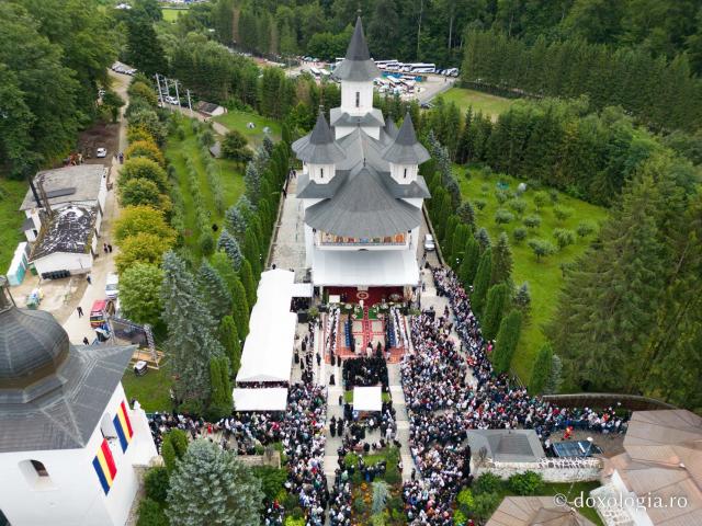 În zbor peste Sihăstria Sfinților Cleopa și Paisie – 7 august 2025