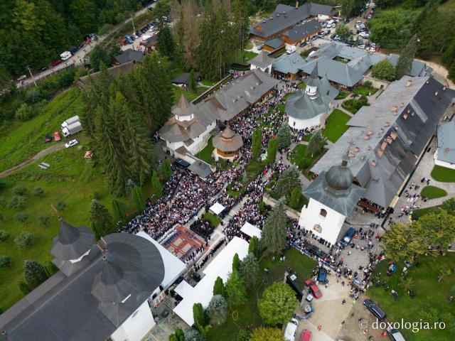 În zbor peste Sihăstria Sfinților Cleopa și Paisie – 7 august 2025