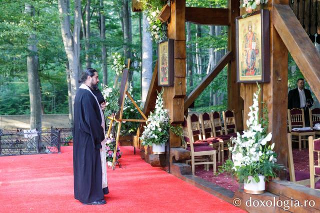 Priveghere la Mănăstirea Brâncoveanu în cinstea Sfântului Cuvios Serafim cel Răbdător