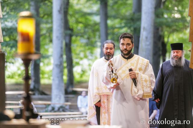 Priveghere la Mănăstirea Brâncoveanu în cinstea Sfântului Cuvios Serafim cel Răbdător