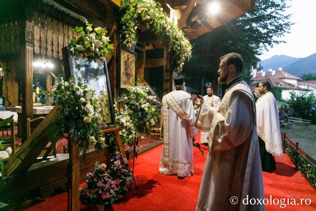 Priveghere la Mănăstirea Brâncoveanu în cinstea Sfântului Cuvios Serafim cel Răbdător