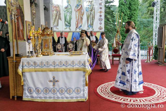 Priveghere în cinstea Sfintei Cuvioase Teodora la Mănăstirea Sihăstria