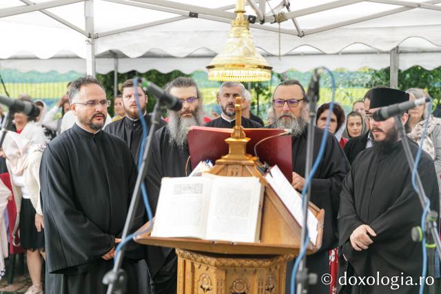 Priveghere în cinstea Sfintei Cuvioase Teodora la Mănăstirea Sihăstria