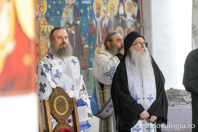 Priveghere în cinstea Sfintei Cuvioase Teodora la Mănăstirea Sihăstria