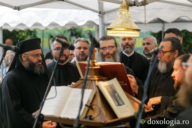 Priveghere în cinstea Sfintei Cuvioase Teodora la Mănăstirea Sihăstria