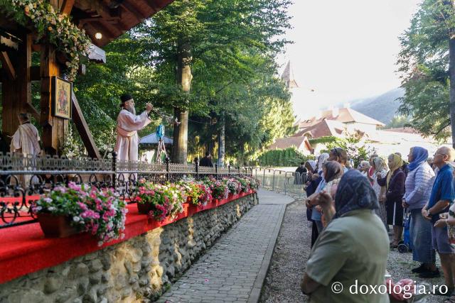 Priveghere în cinstea Sfinților Martiri Brâncoveni la Mănăstirea Sâmbăta de Sus