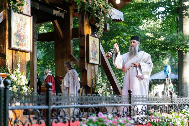 Priveghere în cinstea Sfinților Martiri Brâncoveni la Mănăstirea Sâmbăta de Sus