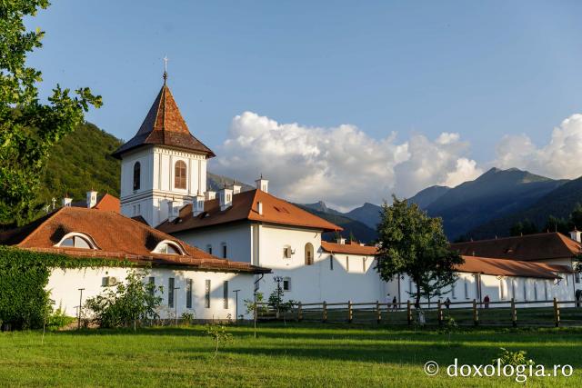 Priveghere în cinstea Sfinților Martiri Brâncoveni la Mănăstirea Sâmbăta de Sus