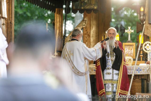 Priveghere în cinstea Sfinților Martiri Brâncoveni la Mănăstirea Sâmbăta de Sus