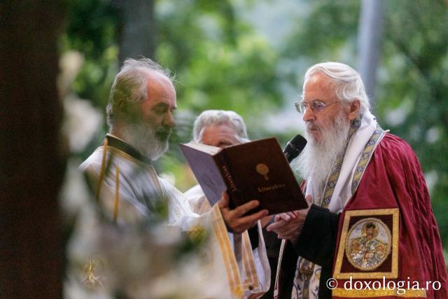 Priveghere în cinstea Sfinților Martiri Brâncoveni la Mănăstirea Sâmbăta de Sus