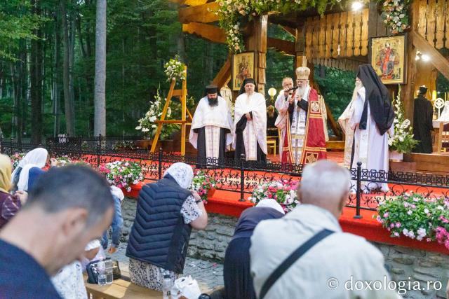 Priveghere în cinstea Sfinților Martiri Brâncoveni la Mănăstirea Sâmbăta de Sus