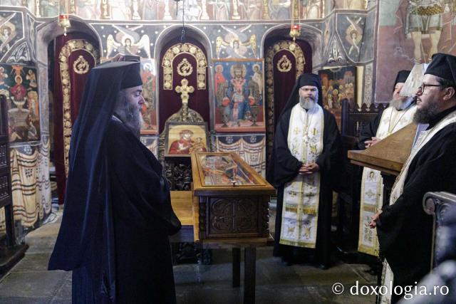 Procesiunea așezării spre închinare a moaștelor Sfântului Cuvios Serafim cel Răbdător de la Sâmbăta de Sus