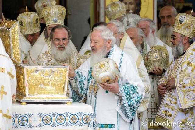 Proclamarea locală a canonizării Sfinților Cuvioși Paisie și Cleopa de la Sihăstria