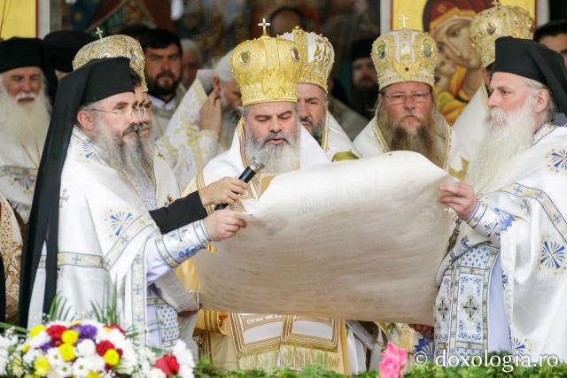 Proclamarea locală a canonizării Sfinților Cuvioși Paisie și Cleopa de la Sihăstria