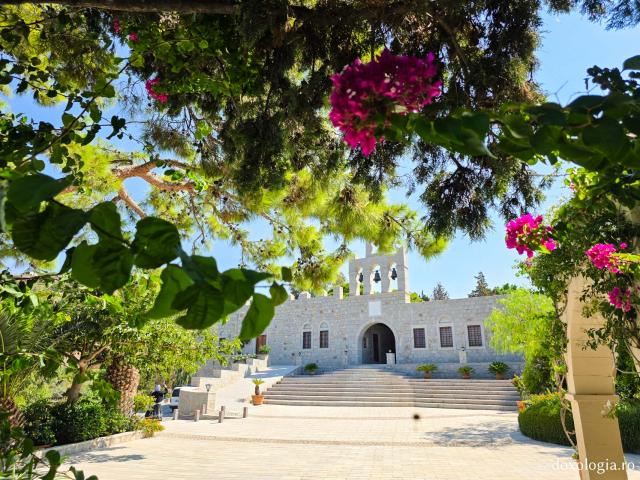Mănăstirea „Buna Vestire” din Patmos, ctitoria Sfântului Amfilohie Makris