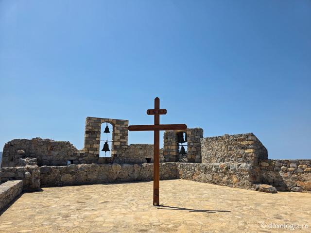 „Panaghia Castelului” – biserica din Insula Leros care adăpostește moaștele Sfintei Cuvioase Gavrilia Papaiannis