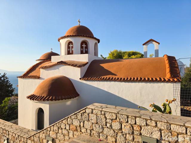 Frumusețea Mănăstirii „Sfântul Cuvios Sava cel Nou” din Kalymnos
