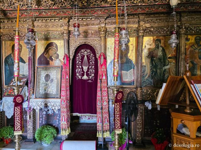 „Panaghia Castelului” – biserica din Insula Leros care adăpostește moaștele Sfintei Cuvioase Gavrilia Papaiannis
