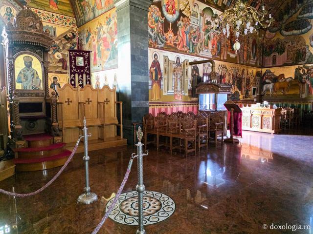Frumusețea Mănăstirii „Sfântul Cuvios Sava cel Nou” din Kalymnos