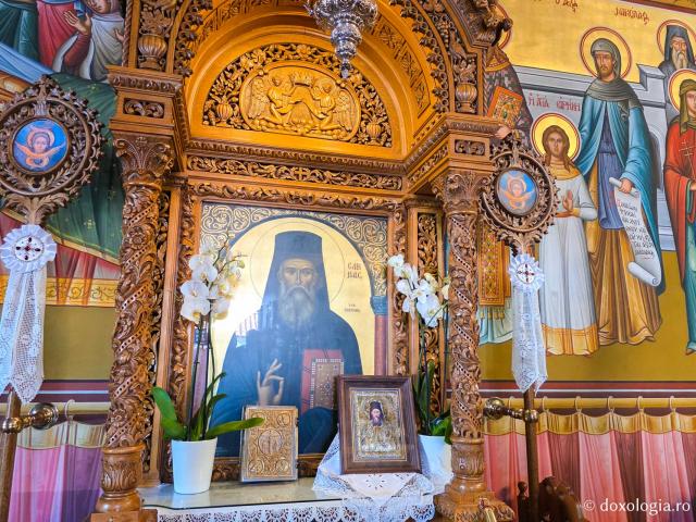 Frumusețea Mănăstirii „Sfântul Cuvios Sava cel Nou” din Kalymnos
