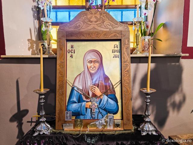 Sfânta Gavrilia Papaiannis - „Panaghia Castelului” – biserica din Insula Leros care adăpostește moaștele Sfintei Cuvioase Gavrilia Papaiannis