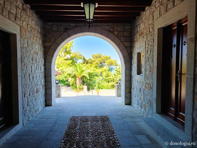 Mănăstirea „Buna Vestire” din Patmos, ctitoria Sfântului Amfilohie Makris