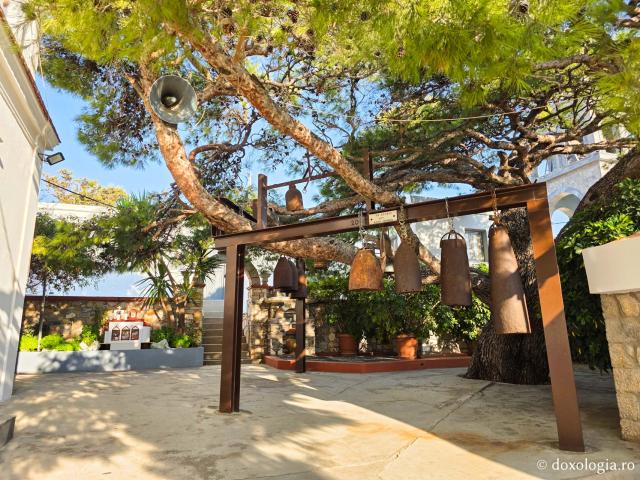 Copacul Sfântului Sava cel Nou din Kalymnos - Frumusețea Mănăstirii „Sfântul Cuvios Sava cel Nou” din Kalymnos